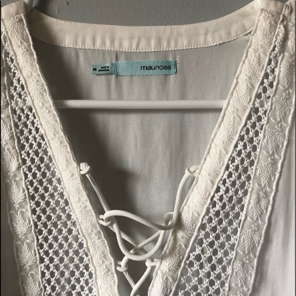 🔴Maurice’s white, long sleeve top!🔴 3/$20 - Picture 3 of 3